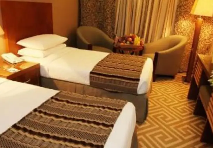RAMADA DAR AL FAEZEEN